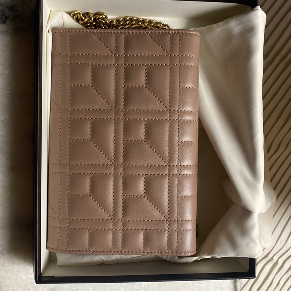 Gucci Marmont Mini Bag - Picture 8 of 9